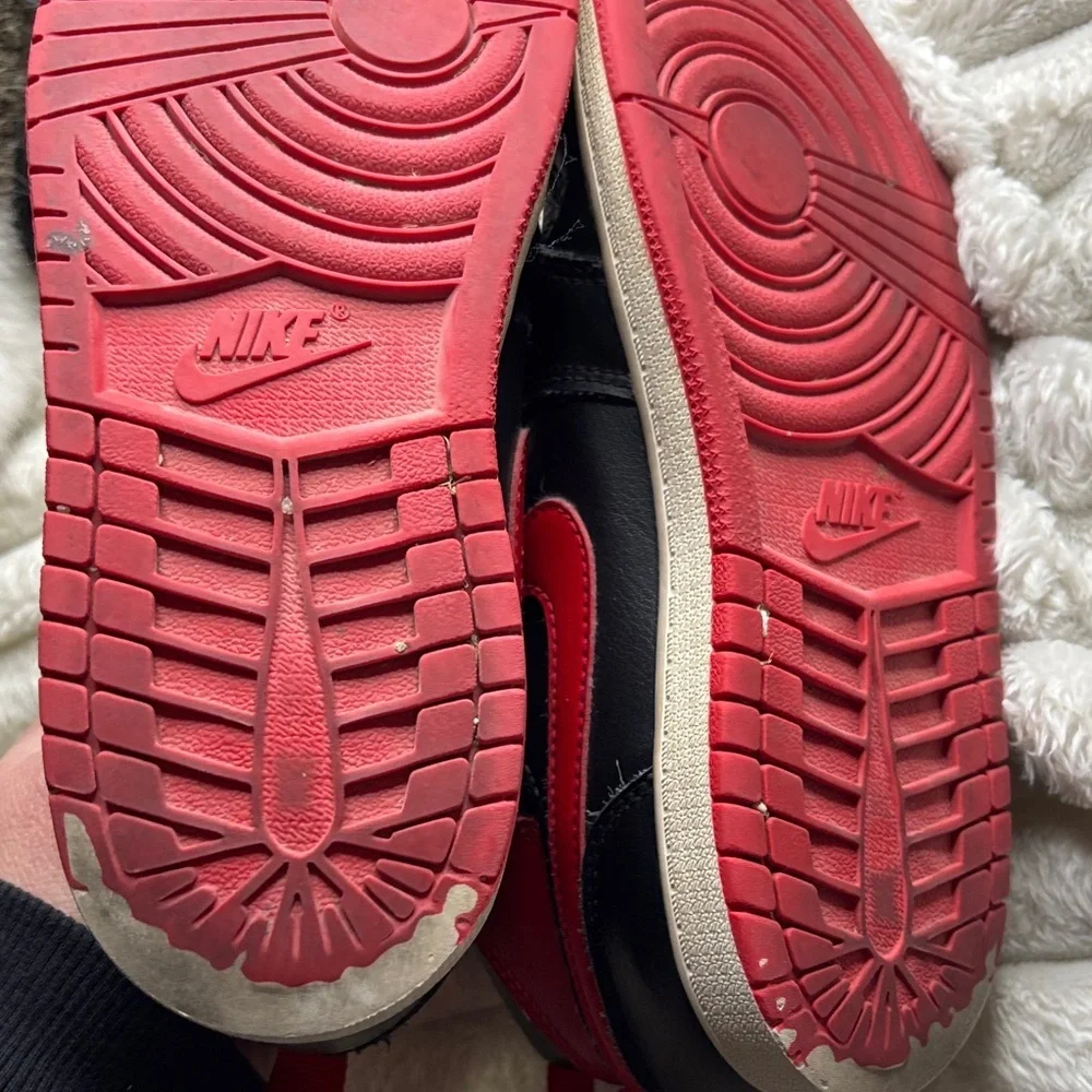 Nike Kids Black and Red Sneakers